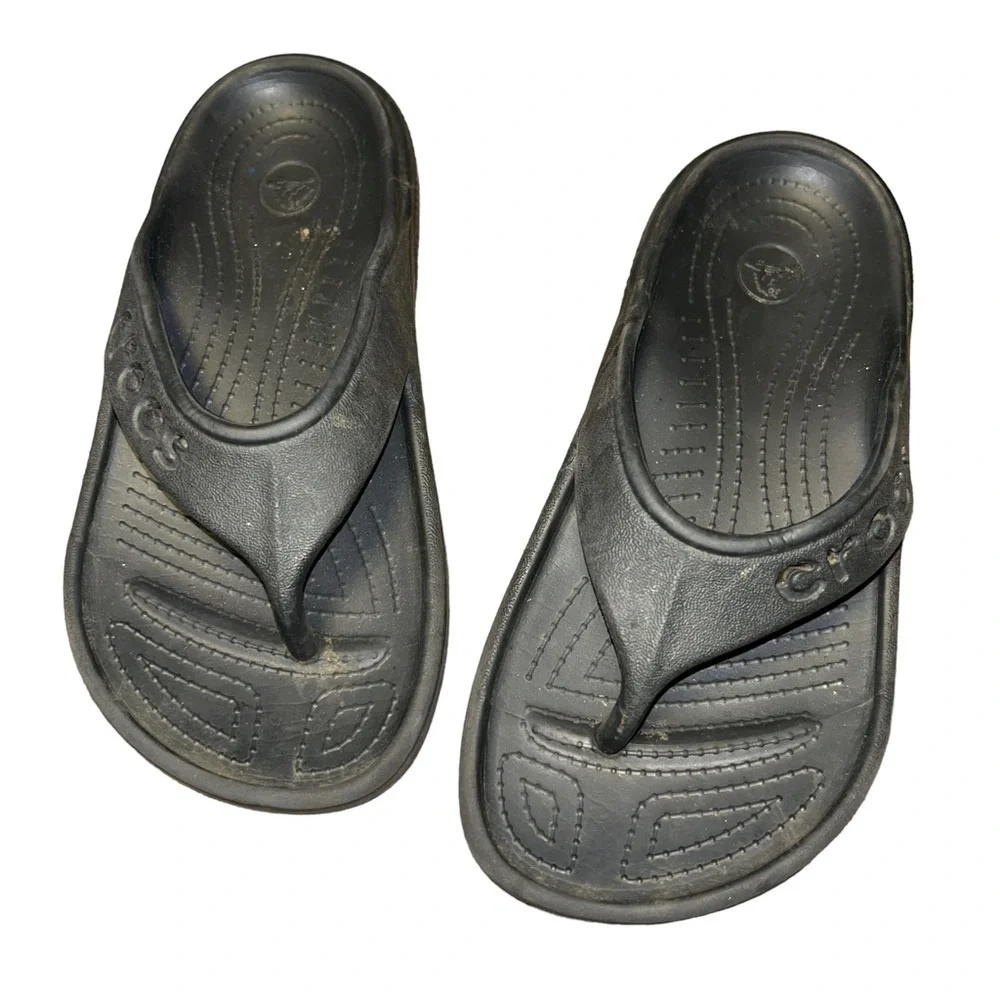 Crocs kids black baya flip flops unisex youth 1 Y1 J1 unisex sandals swim beach